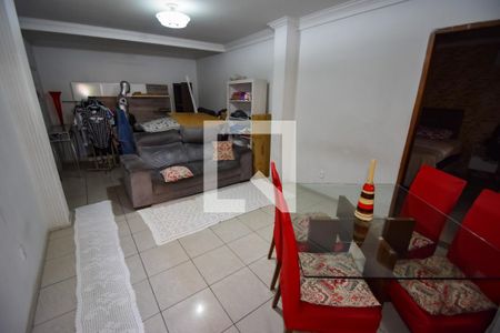 Sala de casa para alugar com 3 quartos, 300m² em Quintino Bocaiúva, Rio de Janeiro