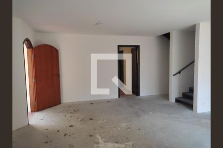 Sala de casa à venda com 4 quartos, 322m² em Jardim das Vertentes, São Paulo