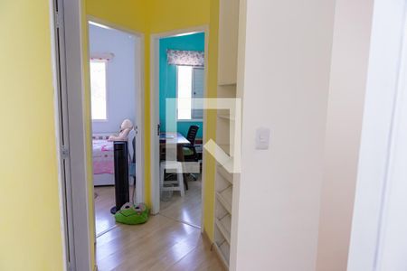 Casa de condomínio à venda com 94m², 3 quartos e 1 vagaCorredor