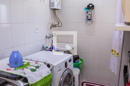 Casa de condomínio à venda com 94m², 3 quartos e 1 vagaÁrea de Serviço