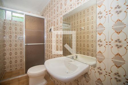 Banheiro de apartamento para alugar com 1 quarto, 45m² em Jardim Lindóia, Porto Alegre