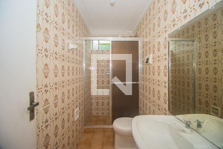 Banheiro de apartamento para alugar com 1 quarto, 45m² em Jardim Lindóia, Porto Alegre