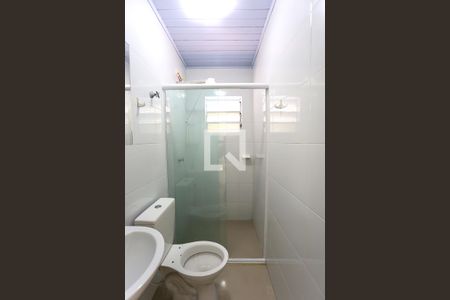 Banheiro de kitnet/studio para alugar com 1 quarto, 20m² em Cidade Intercap, Taboão da Serra