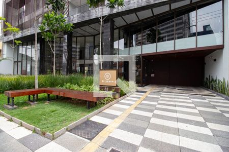 Apartamento à venda com 69m², 1 quarto e sem vagaFachada e portaria