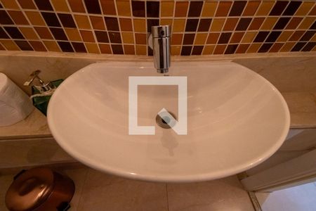 Apartamento para alugar com 156m², 4 quartos e 2 vagasLavabo