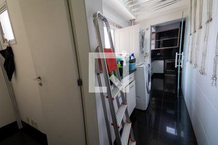 Apartamento para alugar com 156m², 4 quartos e 2 vagasÁrea de Serviço
