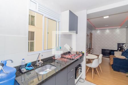 Apartamento à venda com 42m², 2 quartos e 1 vagaCozinha e Área de Serviço