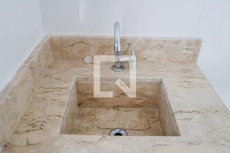 Apartamento para alugar com 37m², 2 quartos e sem vaga Apartamento para alugar com 37m², 2 quartos e sem vagaBanheiro