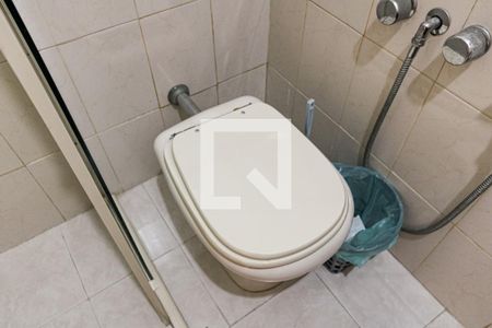 Apartamento à venda com 145m², 3 quartos e 1 vaga Apartamento à venda com 145m², 3 quartos e 1 vagaBanheiro Social