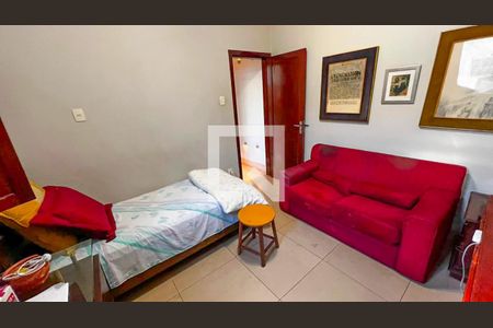 Casa à venda com 360m², 3 quartos e 2 vagasQuarto 2