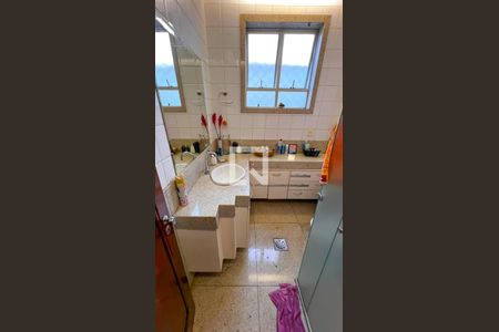 Casa à venda com 360m², 3 quartos e 2 vagasBanheiro 2