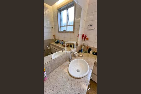 Casa à venda com 360m², 3 quartos e 2 vagasBanheiro 2