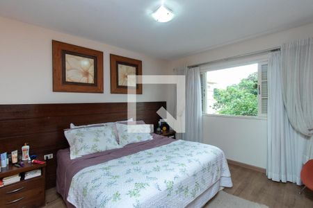 Casa para alugar com 360m², 4 quartos e 3 vagas Casa para alugar com 360m², 4 quartos e 3 vagasQuarto Suíte 2