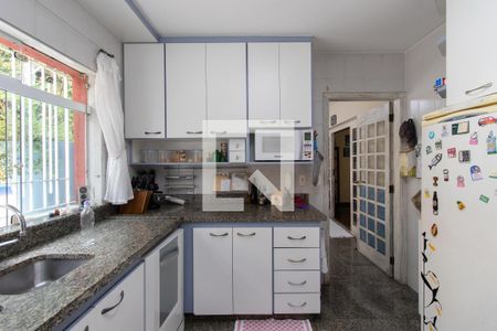 Casa para alugar com 360m², 4 quartos e 3 vagas Casa para alugar com 360m², 4 quartos e 3 vagasCozinha