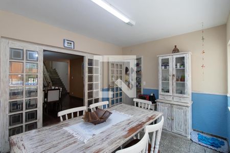 Casa para alugar com 360m², 4 quartos e 3 vagas Casa para alugar com 360m², 4 quartos e 3 vagasCopa