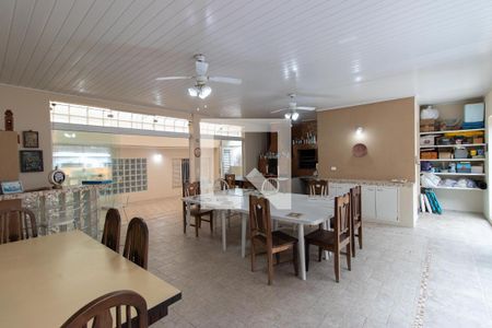 Casa para alugar com 360m², 4 quartos e 3 vagas Casa para alugar com 360m², 4 quartos e 3 vagasÁrea Gourmet