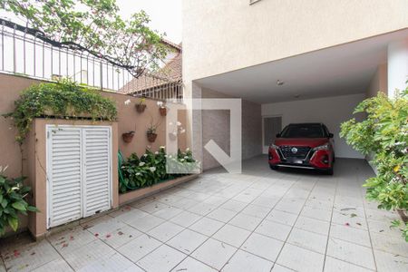 Casa para alugar com 360m², 4 quartos e 3 vagas Casa para alugar com 360m², 4 quartos e 3 vagasGaragem