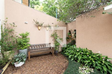 Casa para alugar com 360m², 4 quartos e 3 vagas Casa para alugar com 360m², 4 quartos e 3 vagasTerraço