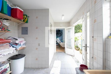 Casa para alugar com 360m², 4 quartos e 3 vagas Casa para alugar com 360m², 4 quartos e 3 vagasÁrea de Serviço