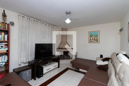 Sala de Lareira de casa para alugar com 3 quartos, 360m² em Vila Albertina, São Paulo