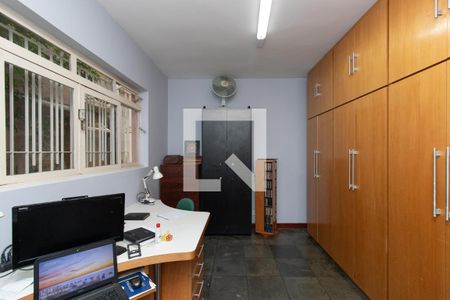Casa para alugar com 360m², 4 quartos e 3 vagas Casa para alugar com 360m², 4 quartos e 3 vagasEscritório