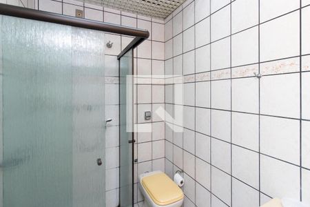 Casa para alugar com 360m², 4 quartos e 3 vagas Casa para alugar com 360m², 4 quartos e 3 vagasBanheiro da Suíte 1