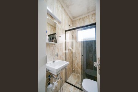 Banheiro da suíte de casa para alugar com 7 quartos, 465m² em Chácara Seis de Outubro, São Paulo