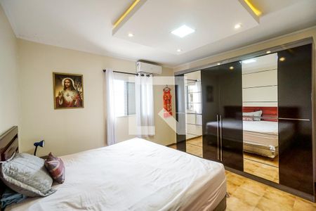Suíte de casa para alugar com 7 quartos, 465m² em Chácara Seis de Outubro, São Paulo