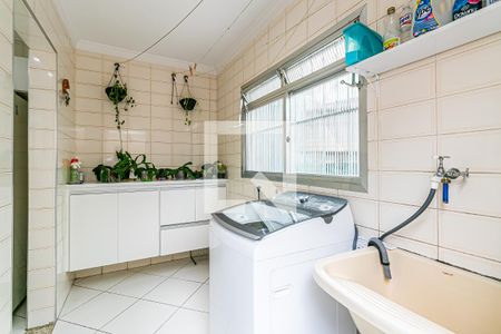 Casa à venda com 130m², 3 quartos e 2 vagasÁrea de Serviço