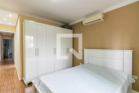 Casa à venda com 130m², 3 quartos e 2 vagasSuíte