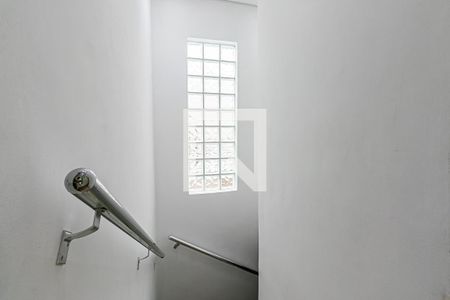 Casa à venda com 130m², 3 quartos e 2 vagasEscadas