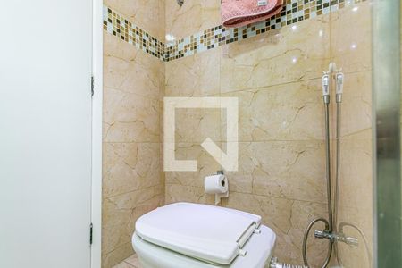 Casa à venda com 130m², 3 quartos e 2 vagasBanheiro da Suíte