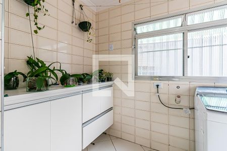 Casa à venda com 130m², 3 quartos e 2 vagasÁrea de Serviço