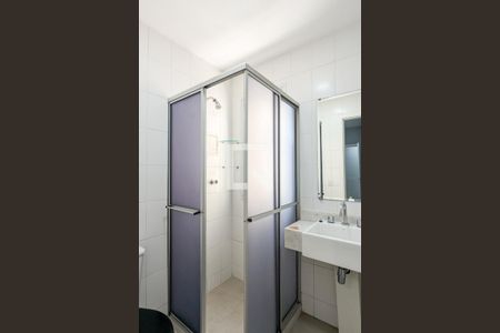 Apartamento à venda com 102m², 4 quartos e 2 vagas Apartamento à venda com 102m², 4 quartos e 2 vagasBanheiro da suíte