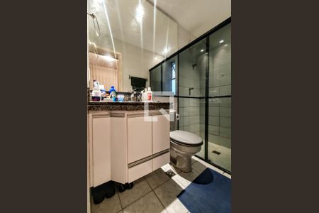 Banheiro de apartamento à venda com 3 quartos, 76m² em Liberdade, Belo Horizonte