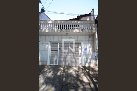 Casa à venda com 196m², 3 quartos e 2 vagasFachada