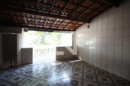 Casa à venda com 196m², 3 quartos e 2 vagasVaranda