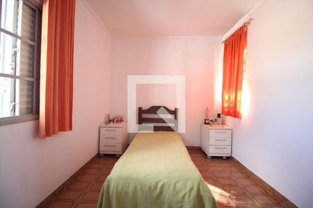 Casa à venda com 196m², 3 quartos e 2 vagasQuarto 2