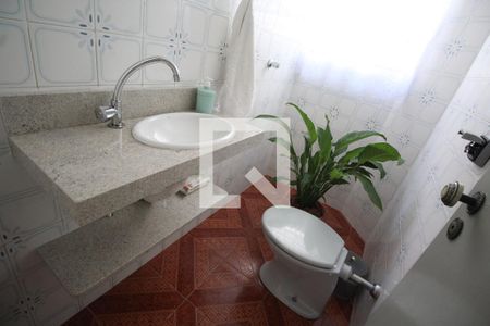 Banheiro de casa para alugar com 3 quartos, 196m² em Vila Nova Cachoeirinha, São Paulo