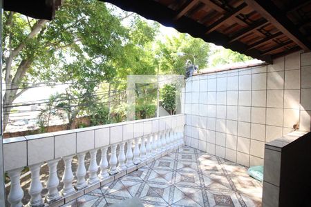 Casa à venda com 196m², 3 quartos e 2 vagasVaranda