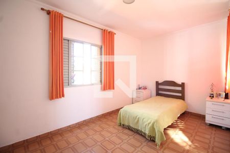 Casa à venda com 196m², 3 quartos e 2 vagasQuarto 2