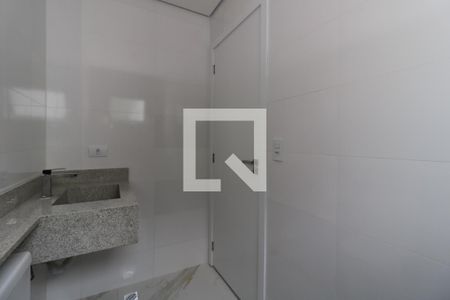Casa à venda com 190m², 3 quartos e 4 vagasBanheiro da Suíte 2