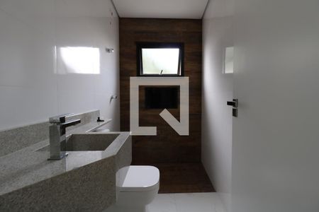 Casa à venda com 190m², 3 quartos e 4 vagasBanheiro da Suíte 1