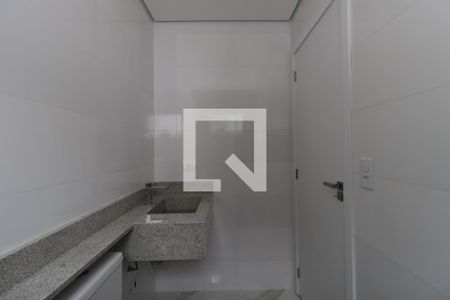 Casa à venda com 190m², 3 quartos e 4 vagasBanheiro da Suíte 2