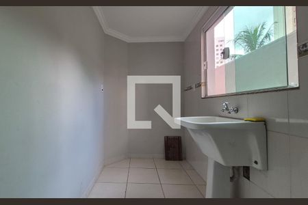 Casa à venda com 180m², 4 quartos e 3 vagas Casa à venda com 180m², 4 quartos e 3 vagasÁrea de Serviço