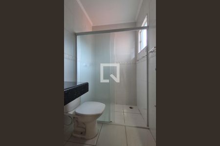 Casa à venda com 180m², 4 quartos e 3 vagas Casa à venda com 180m², 4 quartos e 3 vagasBanheiro da Suíte