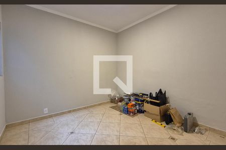 Casa à venda com 180m², 4 quartos e 3 vagas Casa à venda com 180m², 4 quartos e 3 vagasQuarto de Serviço