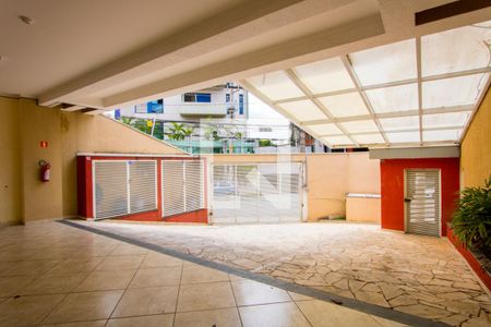 Apartamento para alugar com 116m², 2 quartos e 1 vaga Apartamento para alugar com 116m², 2 quartos e 1 vagaGaragem