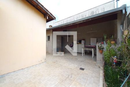 Casa à venda com 130m², 3 quartos e 2 vagasVista da Sala de TV