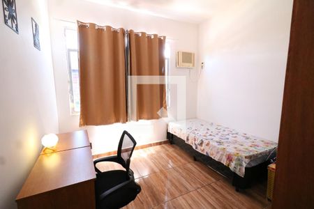 Casa à venda com 374m², 5 quartos e 2 vagasQuarto 2